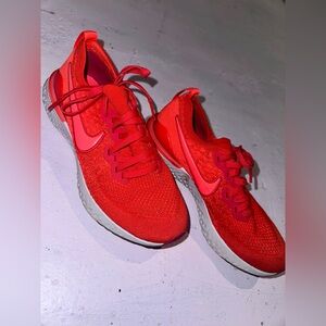 Size 6.5Y Nike Epic React Flyknit 2 Chile Red
